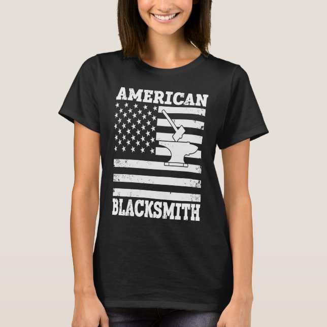 US Flag Blacksmithing Anvil & Hammer American Blac T-Shirt (Front)