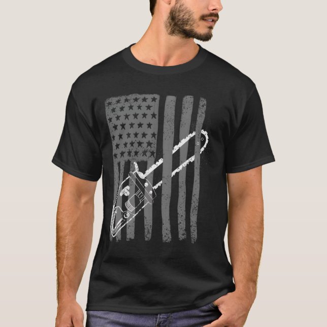 Us Flag Chainsaw Woodworker Logger T-Shirt (Front)