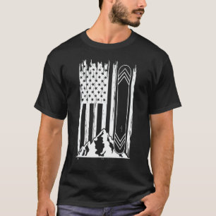 US Flag Snowboard Snowboarder Wintersports T-Shirt