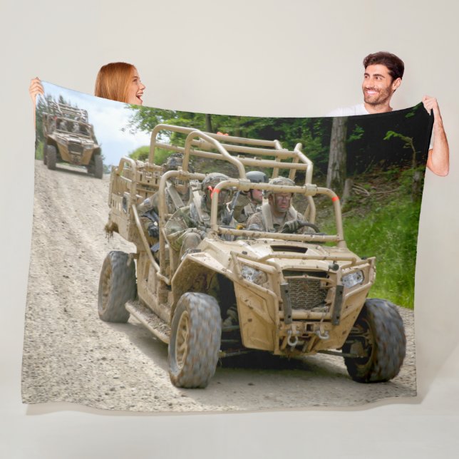 US SPECIAL OPERATIONS VEHICLES – MRZR-4 FLEECE BLANKET (In Situ)
