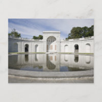 US, VA, Arlington. Women in Military Service for