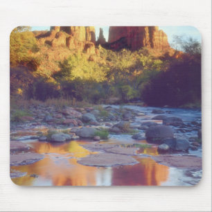 USA, Arizona, Sedona. Cathedral Rock reflecting Mouse Mat