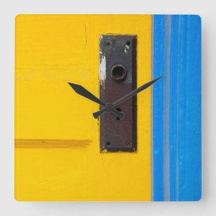 USA, Arizona, Tucson, El Presidio Square Wall Clock