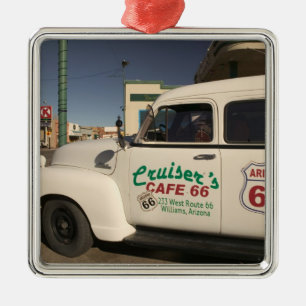 USA, Arizona, Williams: Cruisers Cafe 66 Old Metal Tree Decoration
