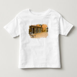 USA, California, Sonoma Valley, Patio at Viansa Toddler T-Shirt