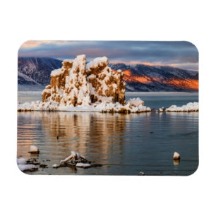 USA, California, Sunrise at Mono Lake Magnet