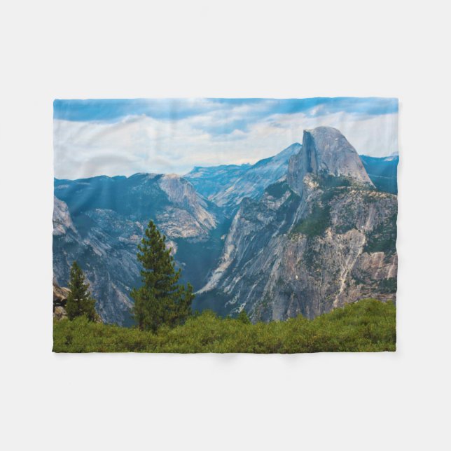 USA, California, Yosemite National Park 1 Fleece Blanket (Front (Horizontal))
