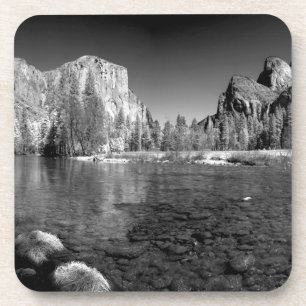 USA, California. Yosemite Valley View Coaster