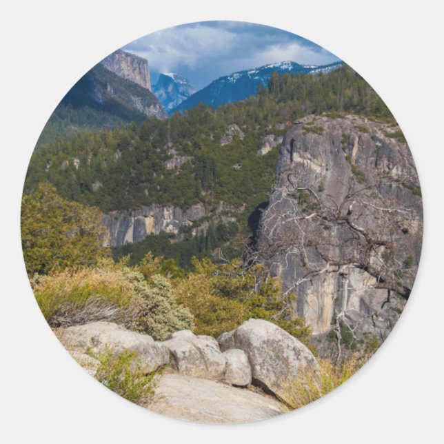 USA, California. Yosemite Valley Vista 2 Classic Round Sticker (Front)