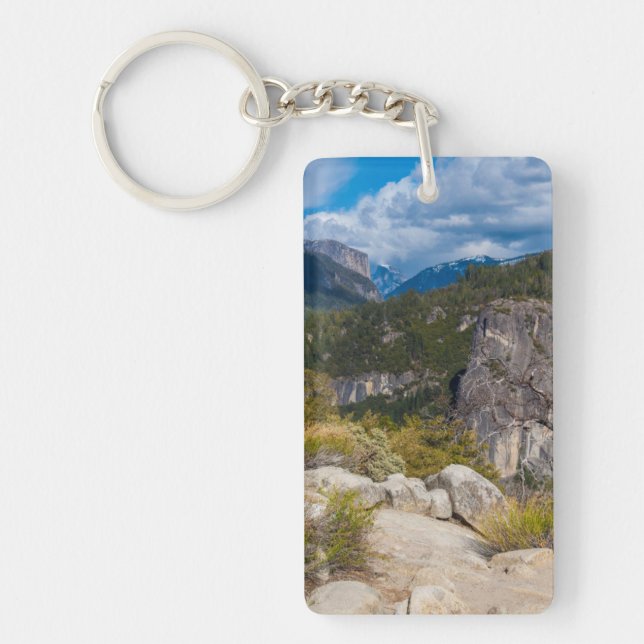 USA, California. Yosemite Valley Vista 2 Key Ring (Front)
