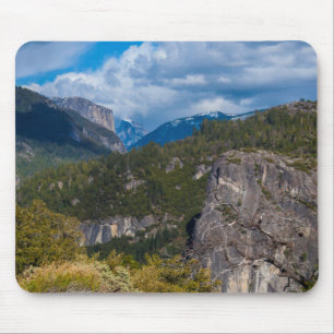 USA, California. Yosemite Valley Vista 2 Mouse Mat