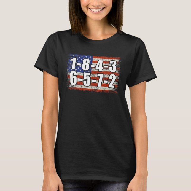 Usa Flag 18436572 Firing Order Small Block Engine  T-Shirt (Front)