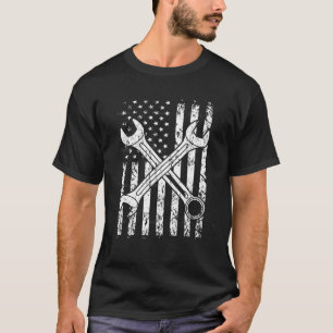 USA Flag Auto Mechanic Tools Patriotic Vintage Dis T-Shirt