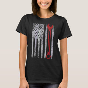 Usa Flag Auto Repairman Car Mechanic Wrench Worksh T-Shirt