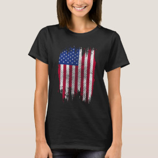 USA Flag Distressed Halftone Design T-Shirt