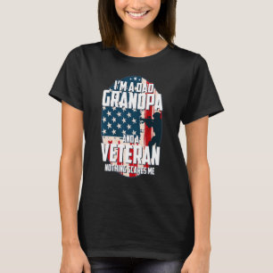 USA Flag  I Am A Dad Grandpa And A Veteran Men T-Shirt