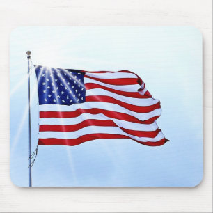 Usa flag in the wind mouse mat