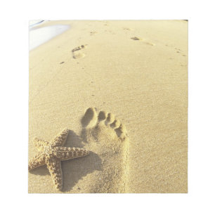 USA, Hawaii, Maui, Makena Beach, Footprint and Notepad