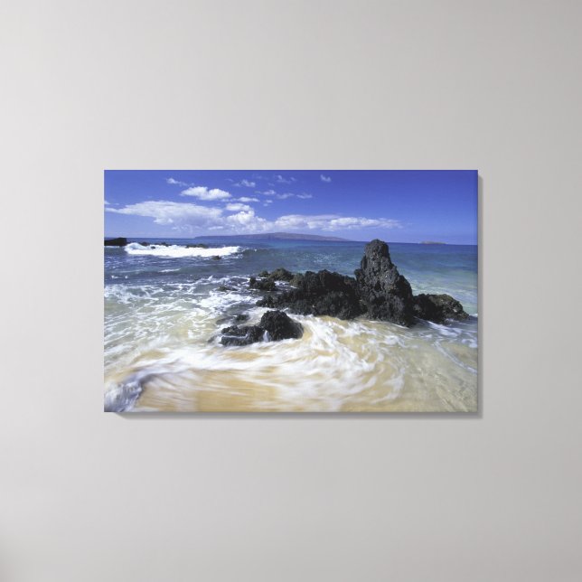 USA, Hawaii, Maui, Maui, Makena Beach, Surf on Canvas Print (Front)