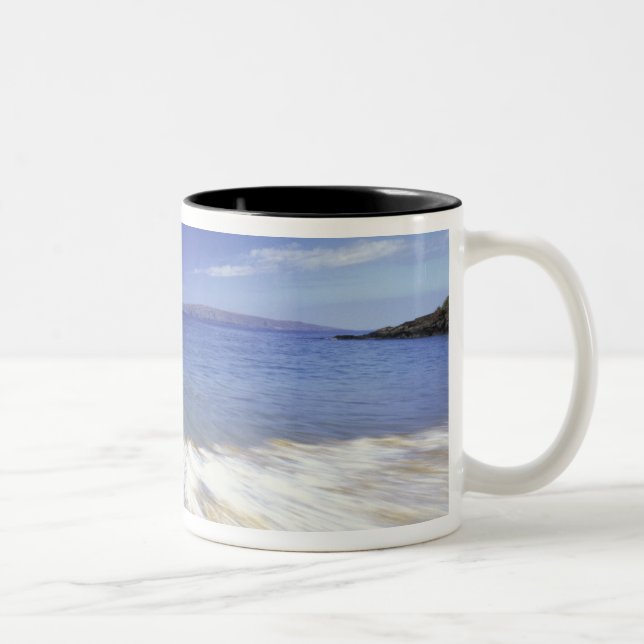 USA, Hawaii, Maui, Surf coming in to Makena Two-Tone Coffee Mug (Right)