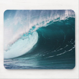 USA, Hawaii, Oahu, Large waves Mouse Mat