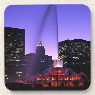 USA, IL, Chicago. Buckingham Fountain in Grant Coaster