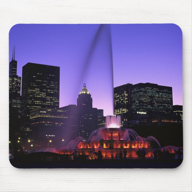 USA, IL, Chicago. Buckingham Fountain in Grant Mouse Mat (Front)