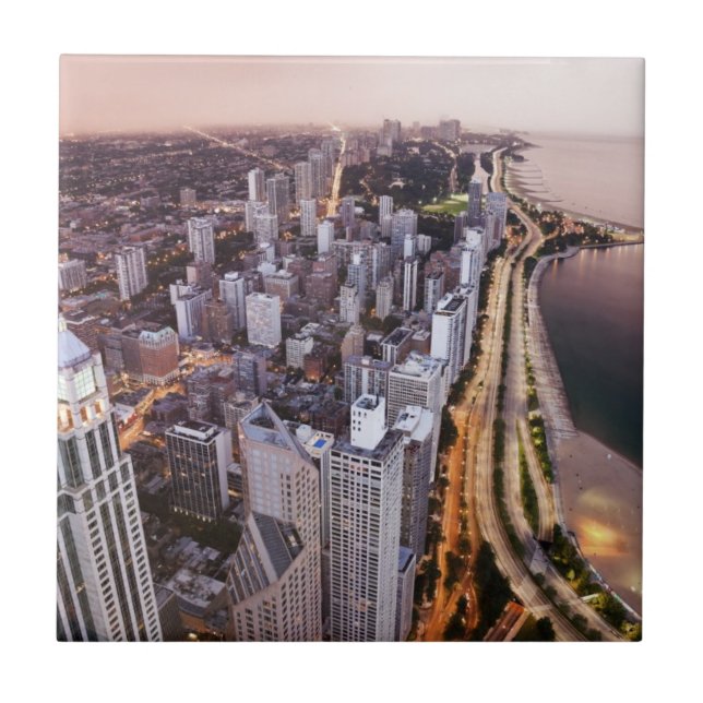 USA, Illinois, Chicago, Aerial view of Lake Tile (Front)