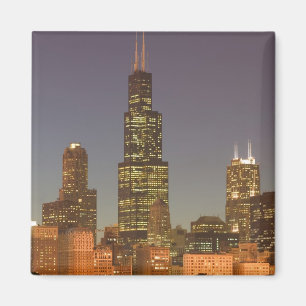 USA, Illinois, Chicago: City Skyline / Evening Magnet
