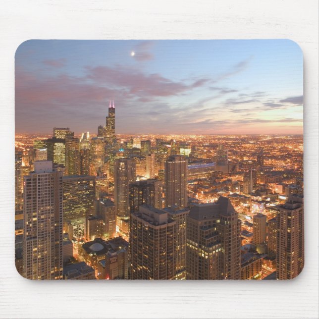 USA, Illinois, Chicago: Evening View of The Loop Mouse Mat (Front)