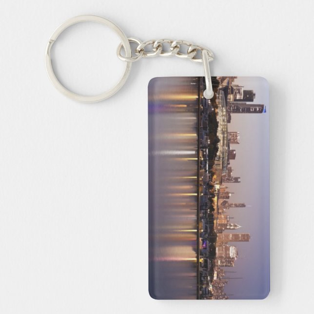 USA, Illinois, Chicago skyline at dusk Key Ring (Front)