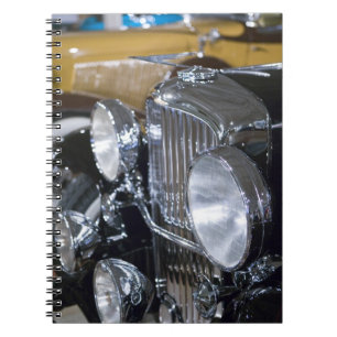 USA, Indiana, Auburn: Auburn, Cord, Duesenberg 10 Notebook