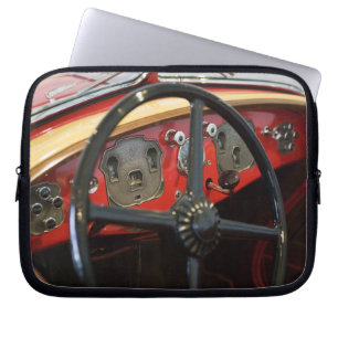 USA, Indiana, Auburn: Auburn, Cord, Duesenberg 2 Laptop Sleeve