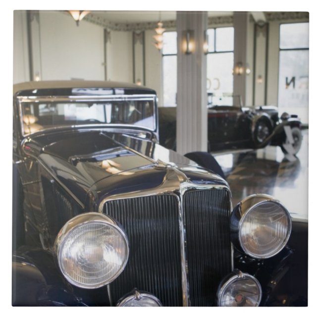 USA, Indiana, Auburn: Auburn, Cord, Duesenberg 6 Tile (Front)