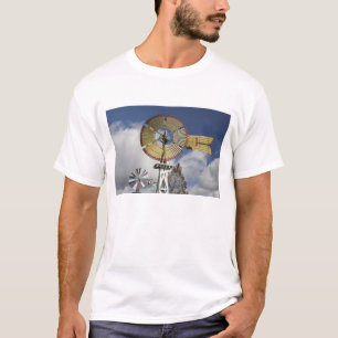 USA, Indiana, Kendallville: Mid, America T-Shirt