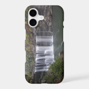 USA - Kentucky. Cumberland Falls on the