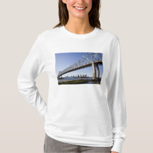USA, Louisiana, New Orleans. Skyline from the 2 T-Shirt