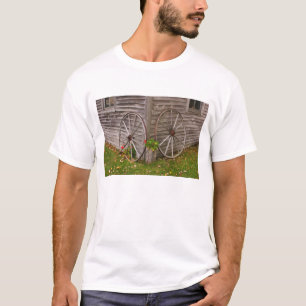 USA, Main. Wagon Wheels T-Shirt