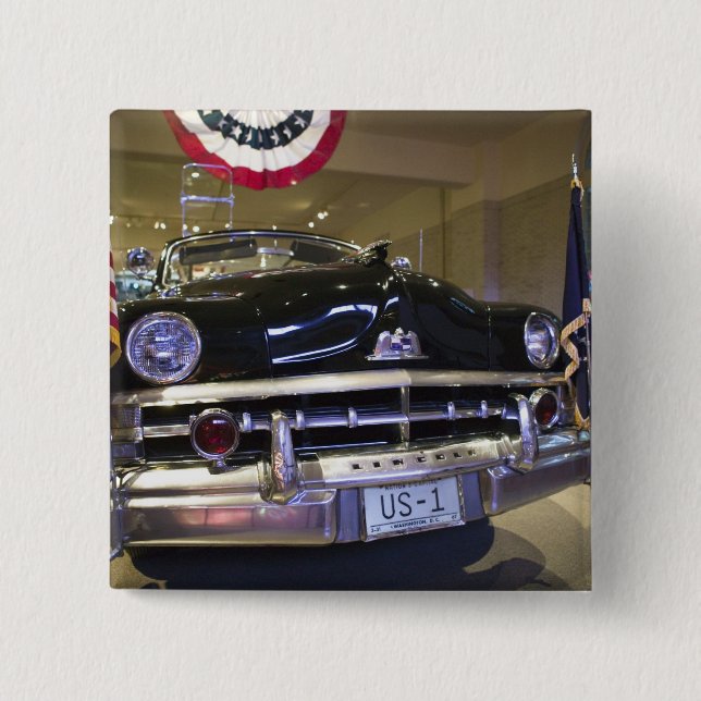 USA, Michigan, Dearborn: The Henry Ford Museum, 2 15 Cm Square Badge (Front)