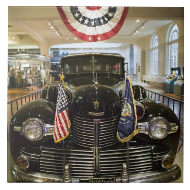USA, Michigan, Dearborn: The Henry Ford Museum, Tile (Front)