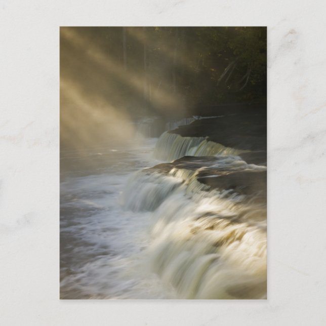 USA, Michigan, Upper Peninsula. Sunbeams on Postcard (Front)