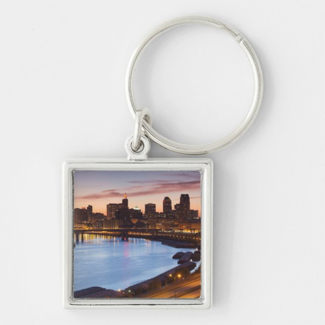 USA, Minnesota, Minneapolis, St. Paul 2 Key Ring (Front)