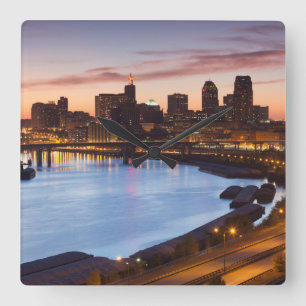USA, Minnesota, Minneapolis, St. Paul 2 Square Wall Clock
