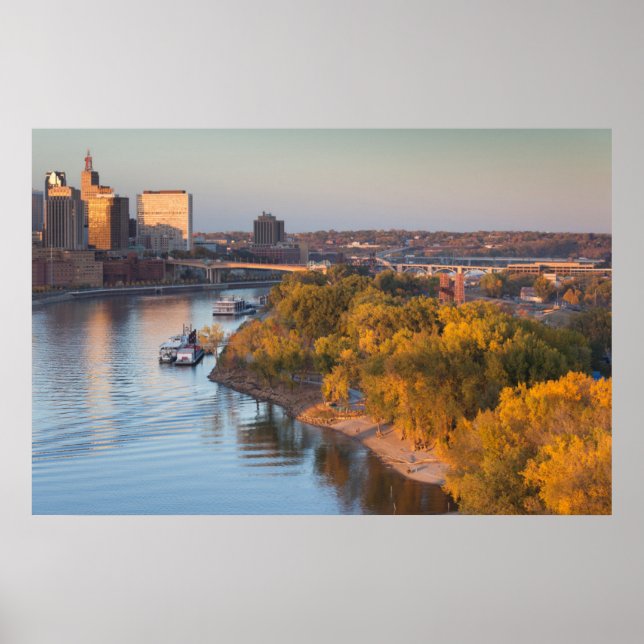 USA, Minnesota, Minneapolis, St. Paul Poster (Front)
