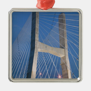 USA, Missouri, Cape Girardeau: The Bill 2 Metal Tree Decoration