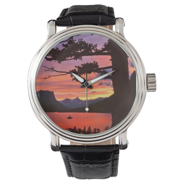 USA, Montana, Glacier National Park. Landscape Watch (Front)