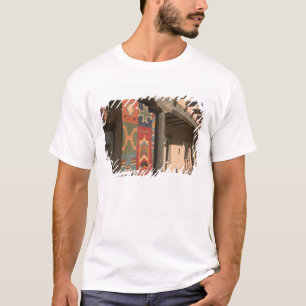 USA, New Mexico, Taos: Navaho Rug Gallery Kit T-Shirt