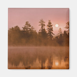 USA, New York, Adirondack Park. Sunrise on a Magnet