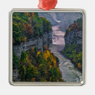 USA, New York, Letchworth State Park. River and Metal Tree Decoration