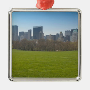 USA, New York, New York City, Manhattan: 18 Metal Tree Decoration
